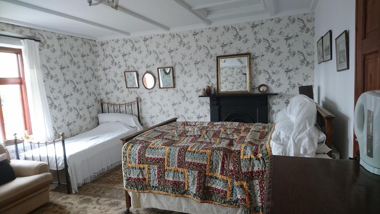 Middle Mill Bed and Breakfast Kidwelly Buitenkant foto